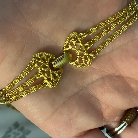 Vintage Goldette 3 chain gold tone cameo locket necklace - Picture 6 of 11